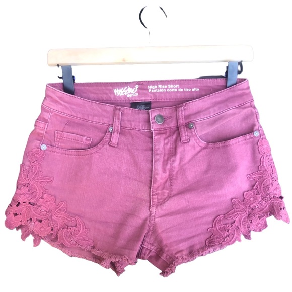 Mossimo Raspberry Floral Lace Shorts high waist - Picture 1 of 8